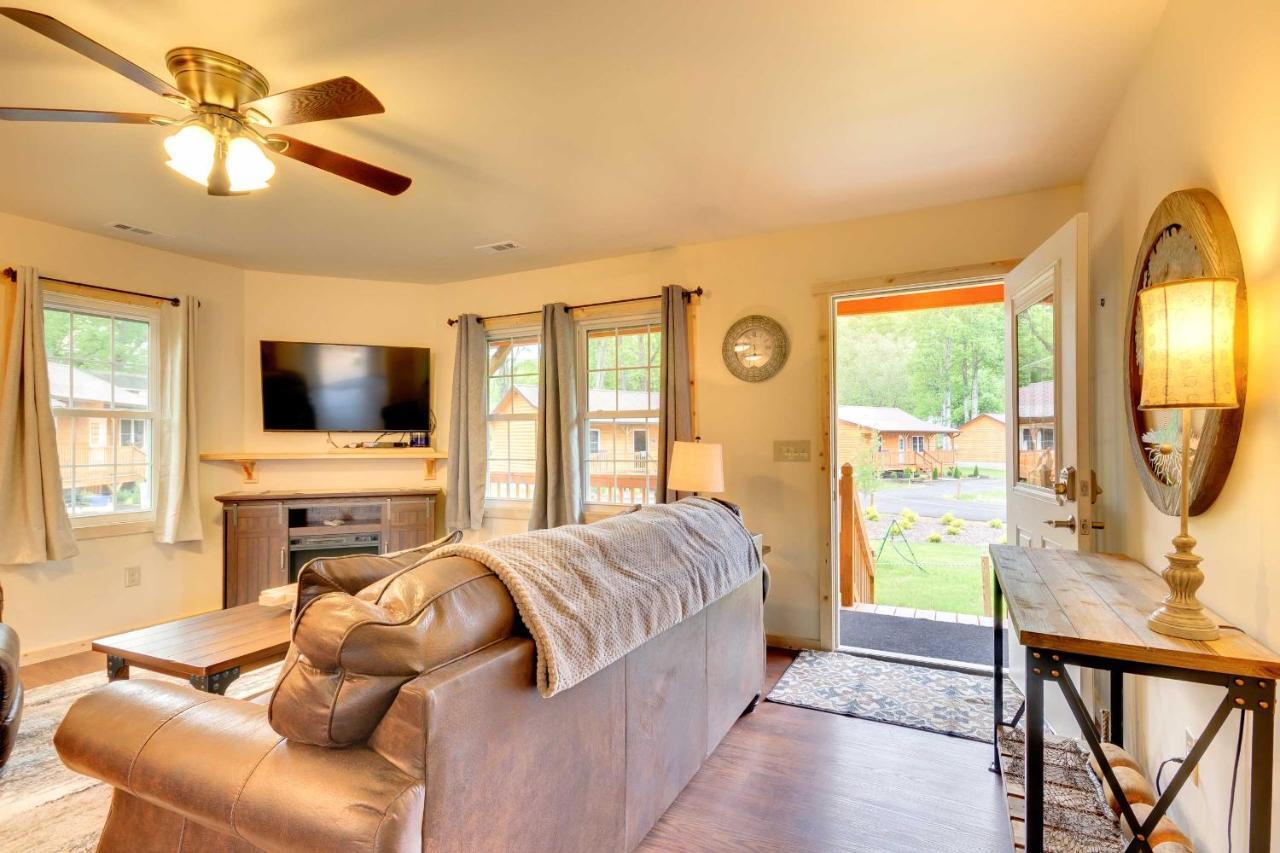 Cozy Cabin On Tuckasegee River - Near Bryson City Ngoại thất bức ảnh